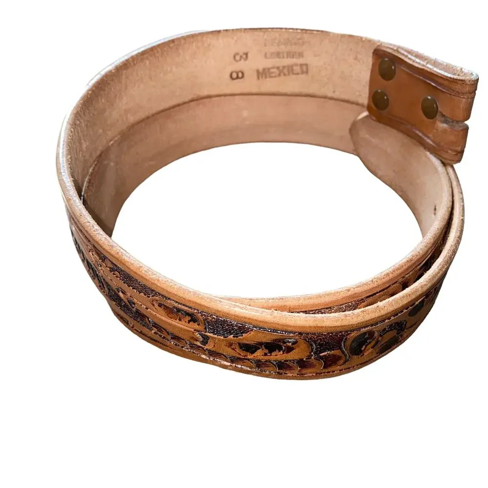 Genuine Leather Retro Indie Brown embossed design snap button attachment size 38